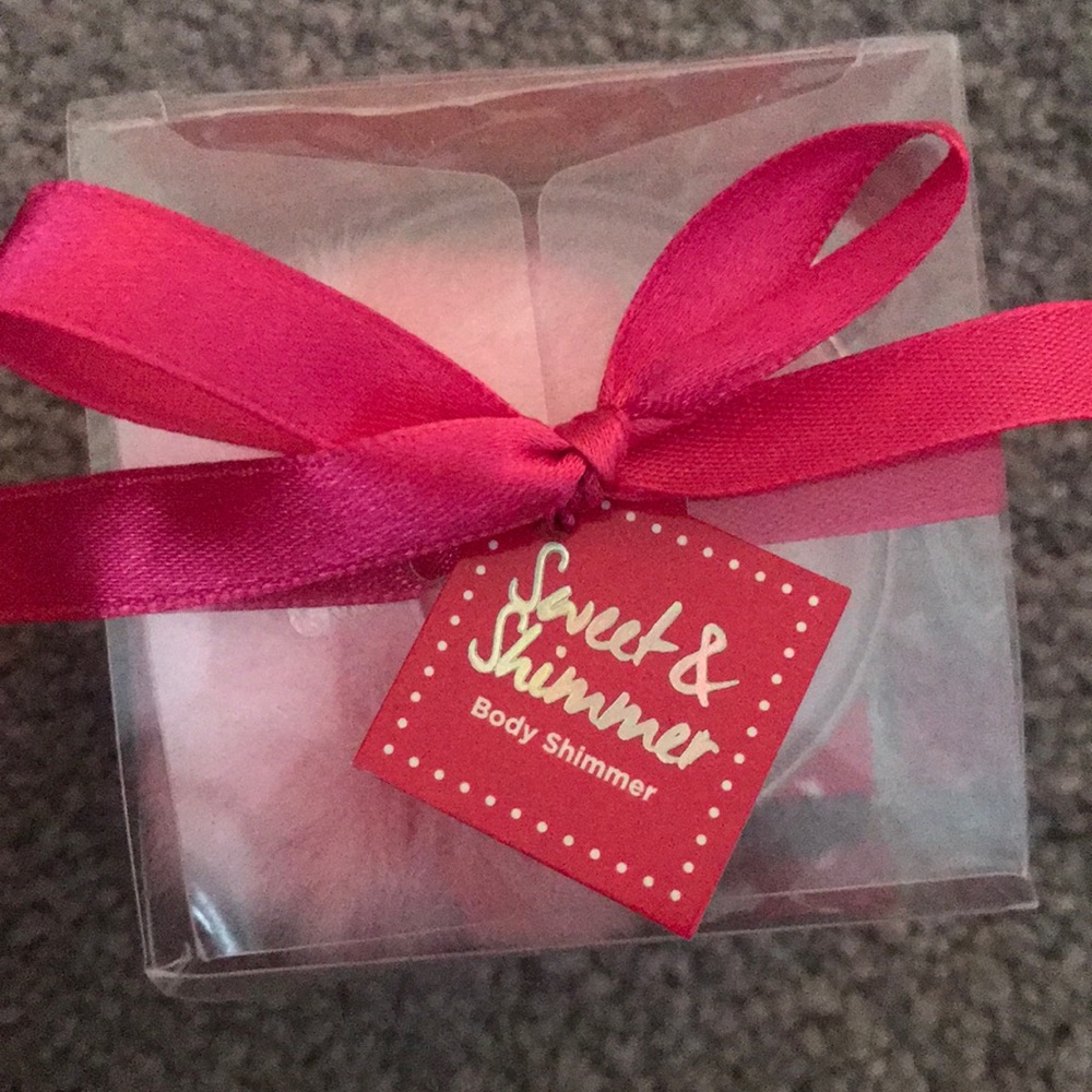 Body shimmer NWT